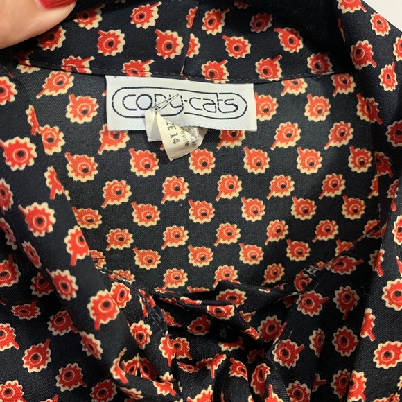 Retro pattern pussybow long sleeve shirt - Picture 4 of 4